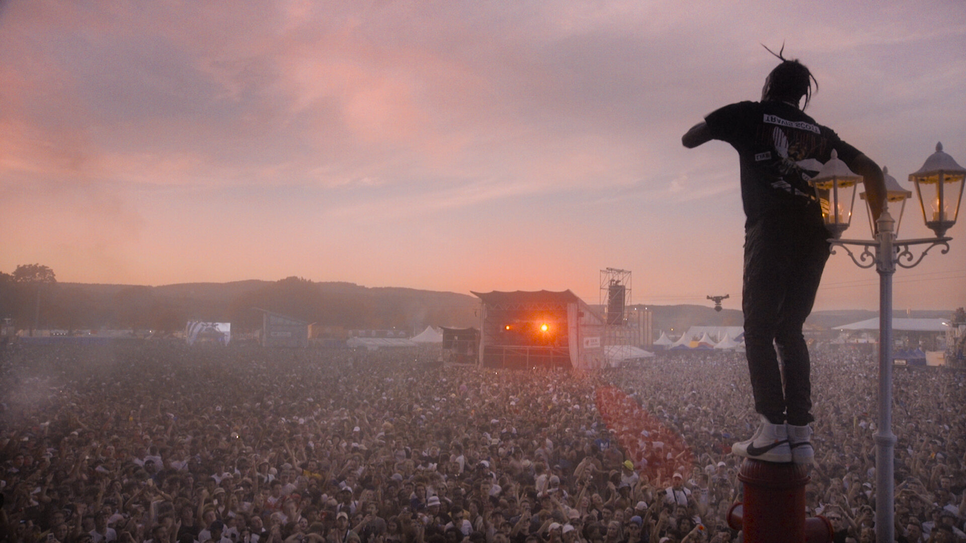 Travis Scott: Look Mom I Can Fly