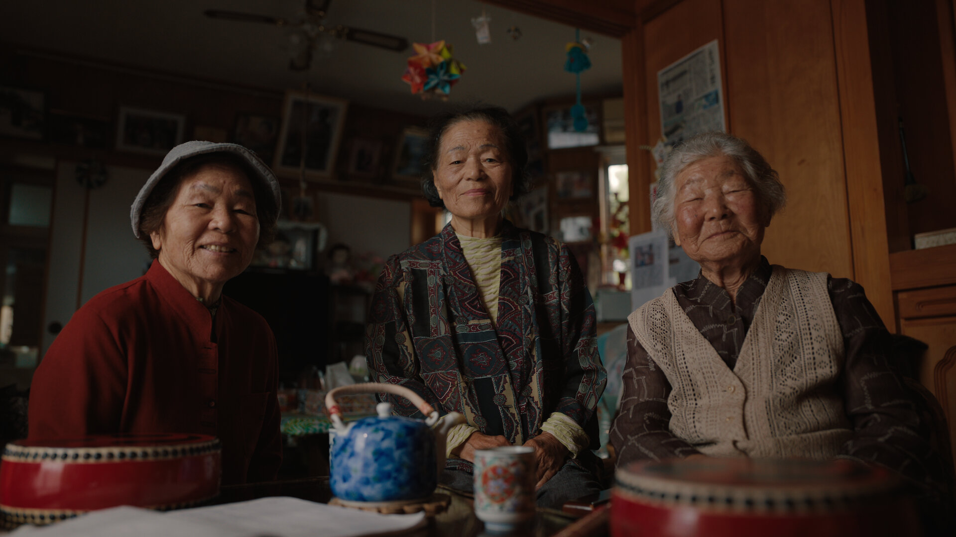 Live to 100: Secrets of the Blue Zones