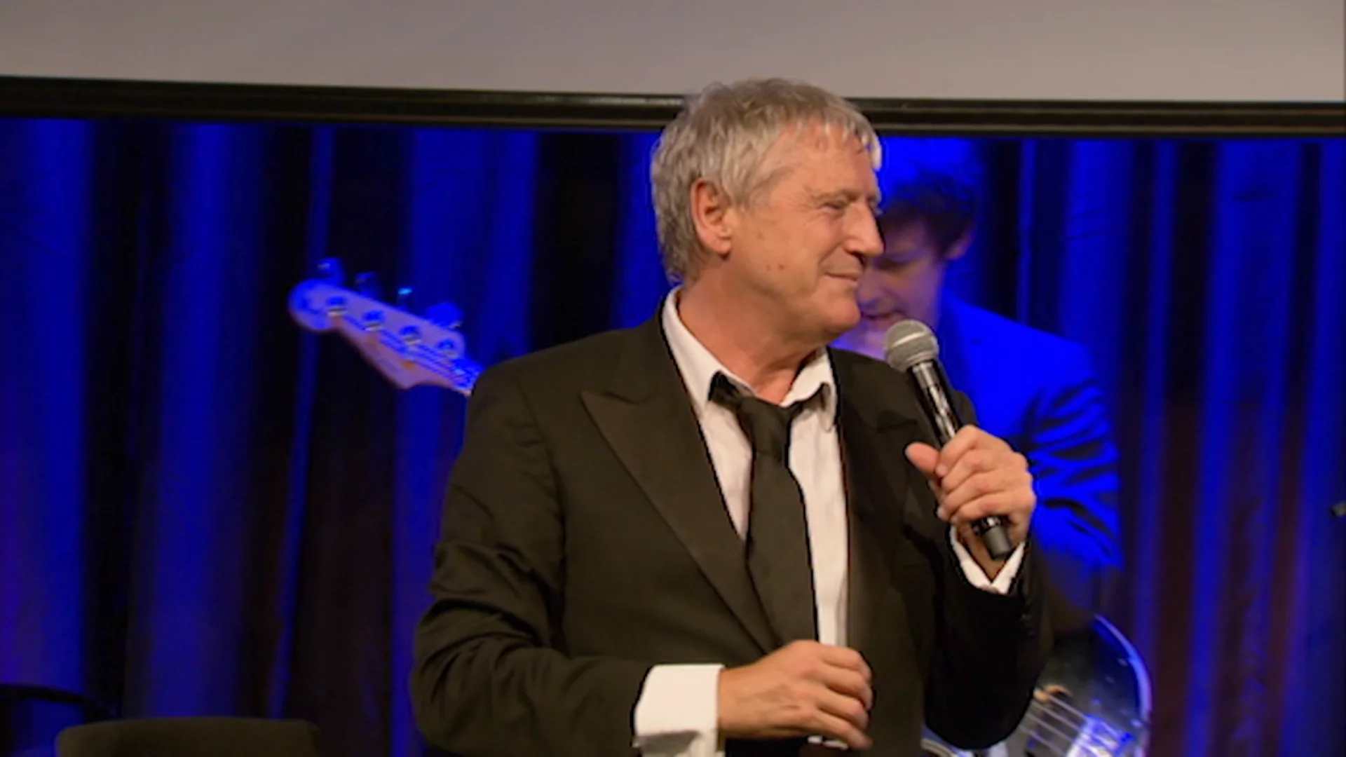 Joe Longthorne Mbe - Live At The Hippodrome