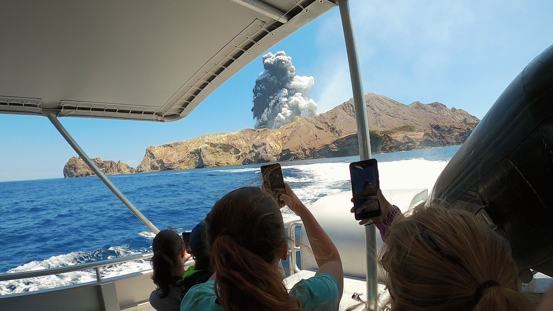 The Volcano: Rescue from Whakaari