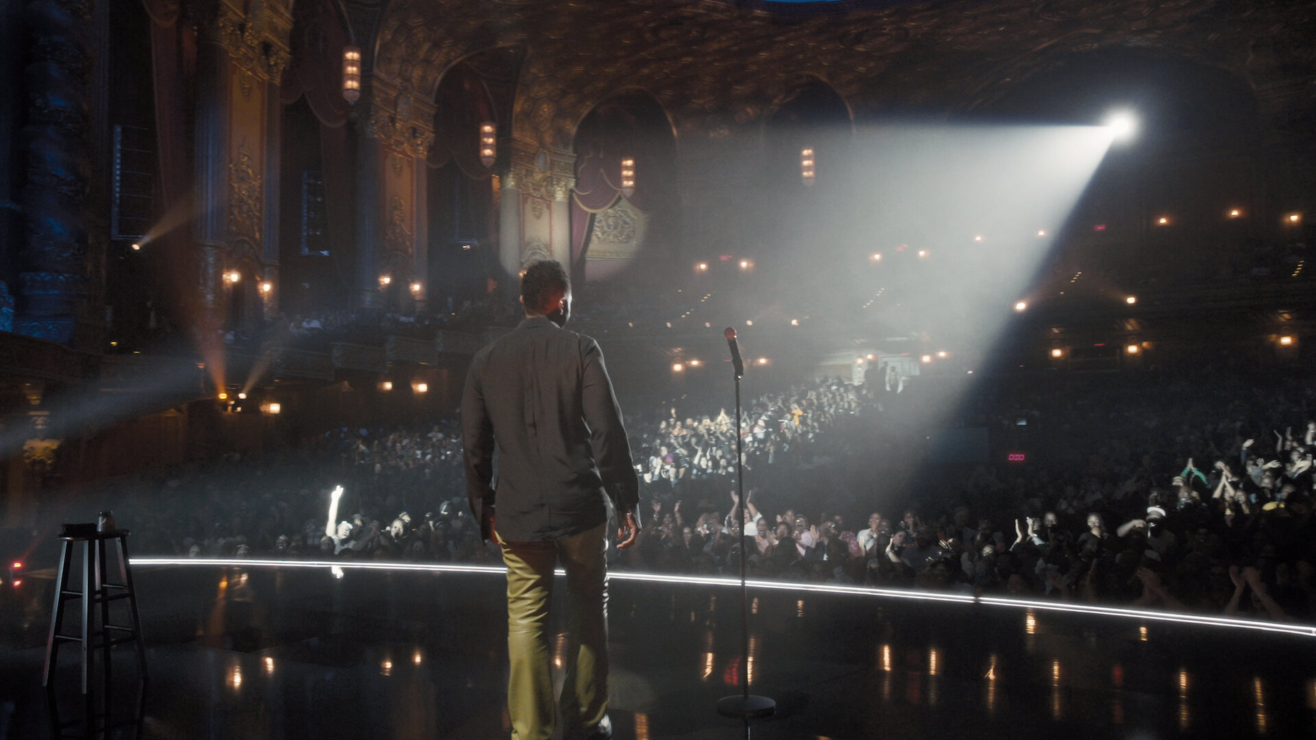 Deon Cole: Charleen’s Boy