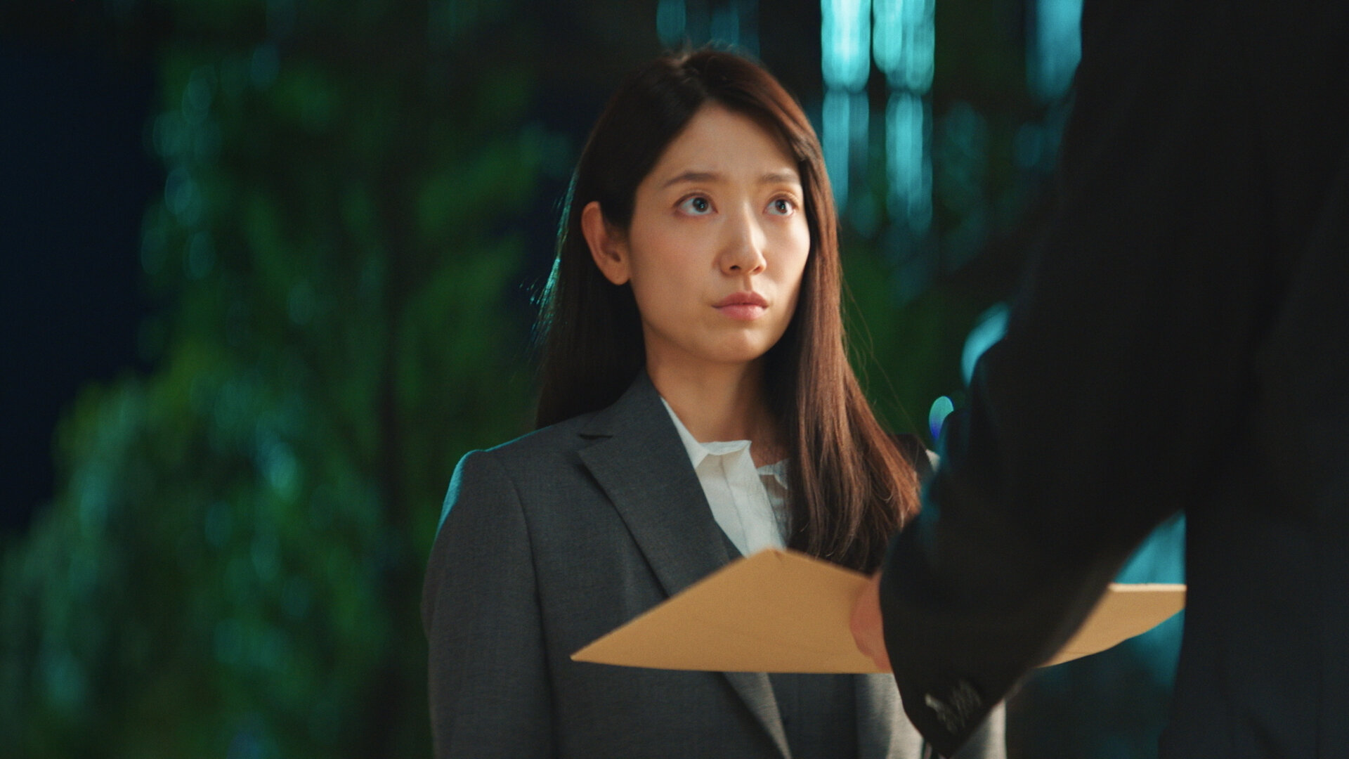 Undercover Miss Hong